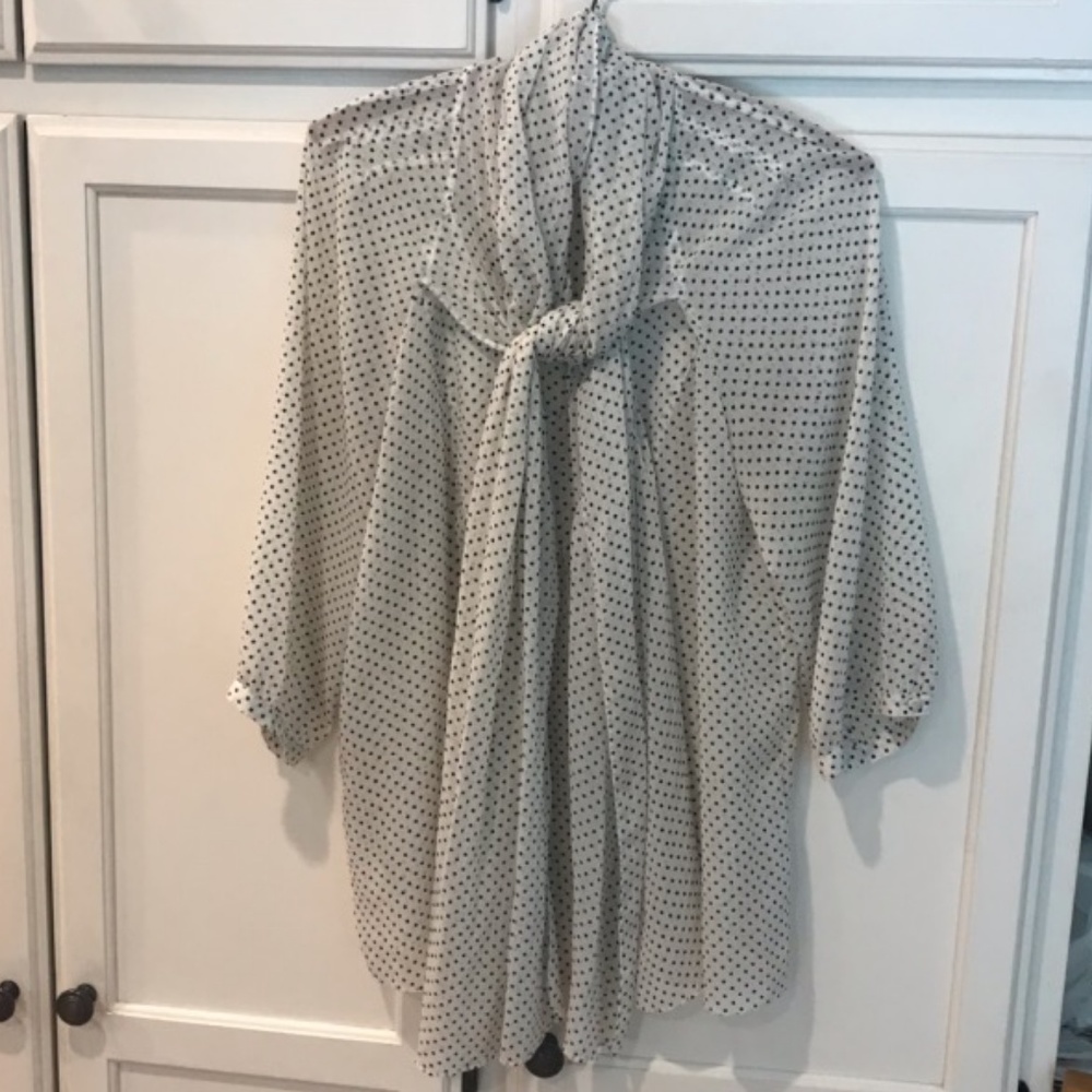 Fossil polka dot top